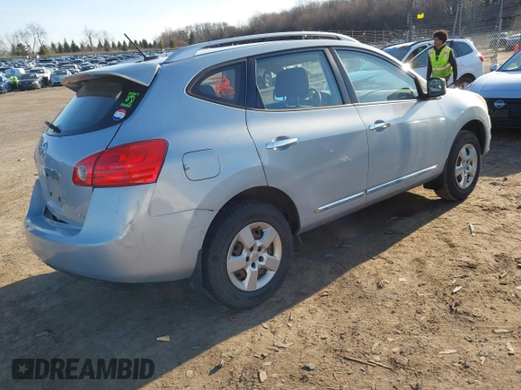 2015 Nissan Rogue S with VIN JN8AS5MVXFW261910, listed as a IAAI auction lot 41769475 with 160,783 mi miles and . Bid and sale history available at DreamBid. Image 4.
