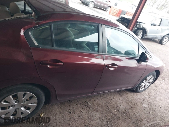 2012 Honda Civic LX z VIN 2HGFB2F50CH596442, wystawiony jako IAAI lot #42160402 z przebiegiem 130 152 mil mil oraz . Historia ofert i sprzedaży dostępna na DreamBid. Obrazek 13.