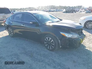 2018 Nissan Altima SV with VIN 1N4AL3AP8JC225474, listed as a IAAI auction lot 40877199 with 41,923 mi miles and . Bid and sale history available at carsss.com. Image 1.