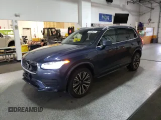 2022 Volvo XC90 Momentum with VIN YV4102PK2N1798250, listed as a Copart auction lot 42653885 with 22,729 mi miles and Clean Title. Bid and sale history available at carsss.com. Image 1.
