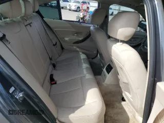 2012 BMW 3 Series 328i с VIN WBA3A5C5XCFJ88765, выставлен на аукционе Copart как лот 53954325 с пробегом 121 610 миль миль и Списание • Salvage title. История ставок и продаж доступна на DreamBid. Изображение 10.