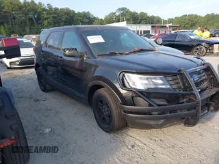 2019 Ford Utility Police Interceptor with VIN 1FM5K8AR3KGA30935, listed as a IAAI auction lot 40038159 with 53,951 mi miles. Bid and sale history available at carsss.com. Image 1.