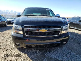 2007 Chevrolet Suburban LTZ with VIN 3GNFK16Y37G183267, listed as a Copart auction lot 79305854 with 256,147 mi miles and Salvage Title. Bid and sale history available at DreamBid. Image 5.