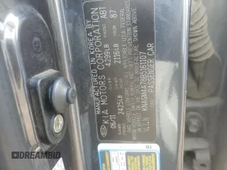 2011 Kia Optima LX z VIN KNAGM4A78B5161107, wystawiony jako Copart lot #59513665 z przebiegiem 199 210 mil mil oraz Szkoda całkowita • Salvage title. Historia ofert i sprzedaży dostępna na DreamBid. Obrazek 12.