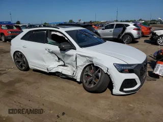 2024 Audi RS Q8 z VIN WU1ARBF10RD011806, wystawiony jako Copart lot #66517494 z przebiegiem 2049 mil mil oraz Szkody całkowita. Historia ofert i sprzedaży dostępna na DreamBid. Obrazek 4.