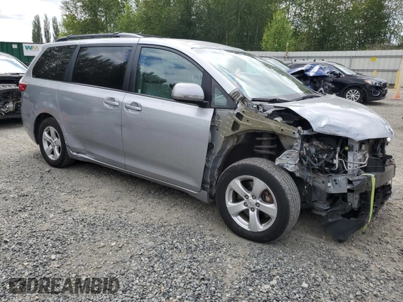 2016 Toyota Sienna LE AAS с VIN 5TDKK3DC4GS754504, выставлен на аукционе Copart как лот 58008315 с пробегом 83 519 миль миль и Списание • Salvage title. История ставок и продаж доступна на DreamBid. Изображение 4.