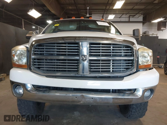 2006 Dodge 2500 SLT with VIN 3D7KS29C86G100871, listed as a IAAI auction lot 41992062 with 213,220 mi miles. Bid and sale history available at carsss.com. Image 6.