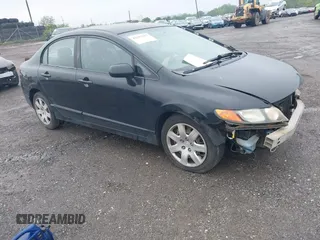 2008 Honda Civic LX z VIN 2HGFA16528H339593, wystawiony jako IAAI lot #42253517 z przebiegiem 130 465 mil mil oraz . Historia ofert i sprzedaży dostępna na DreamBid. Obrazek 1.