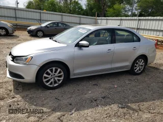 2013 Volkswagen Jetta SE with VIN 3VWDX7AJ6DM359415, listed as a Copart auction lot 54653435 with 189,463 mi miles and Clean title. Bid and sale history available at DreamBid. Image 1.