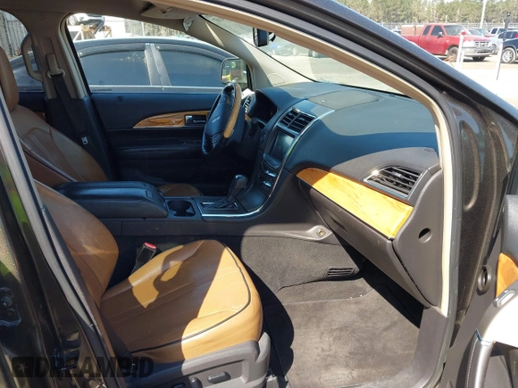 2011 Lincoln MKX with VIN 2LMDJ6JK1BBJ11840, listed as a IAAI auction lot 41769107 with 202,313 mi miles. Bid and sale history available at carsss.com. Image 5.