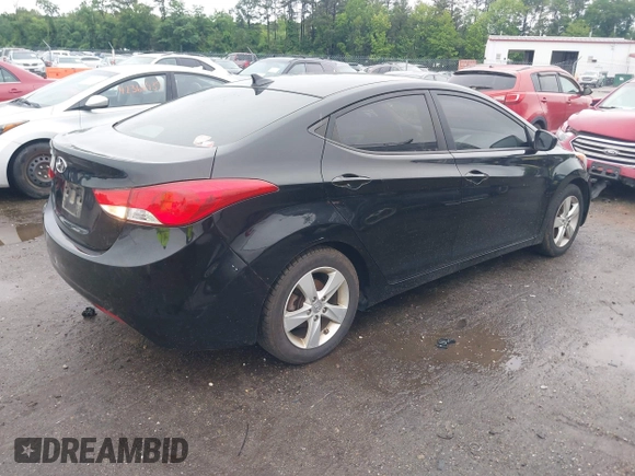 2012 Hyundai Elantra Limited с VIN KMHDH4AE3CU183463, выставлен на аукционе IAAI как лот 42361505 с пробегом 119 874 миль миль и . История ставок и продаж доступна на DreamBid. Изображение 4.