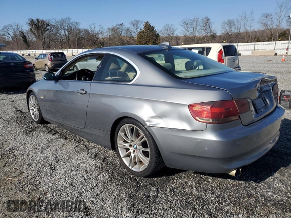 2007 BMW 3 Series 328i z VIN WBAWV135X7P117866, wystawiony jako Copart lot #46118685 z przebiegiem 112 828 mil mil oraz Szkoda całkowita • Salvage title. Historia ofert i sprzedaży dostępna na DreamBid. Obrazek 2.