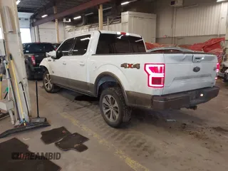 2020 Ford F-150 XL z VIN 1FTEW1E41LFA96440, wystawiony jako IAAI lot #41603984 z przebiegiem 74 490 mil mil oraz . Historia ofert i sprzedaży dostępna na DreamBid. Obrazek 3.