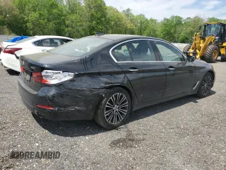2018 BMW 5 Series 530i xDrive with VIN WBAJA7C56JWA71638, listed as a Copart auction lot 53943275 with 113,076 mi miles and Salvage Title. Bid and sale history available at carsss.com. Image 3.