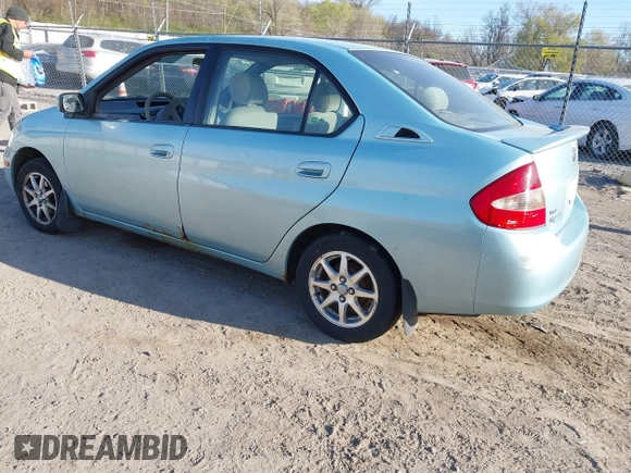 2003 Toyota Prius with VIN JT2BK18U130073925, listed as a IAAI auction lot 42035593 with 186,558 mi miles. Bid and sale history available at carsss.com. Image 3.
