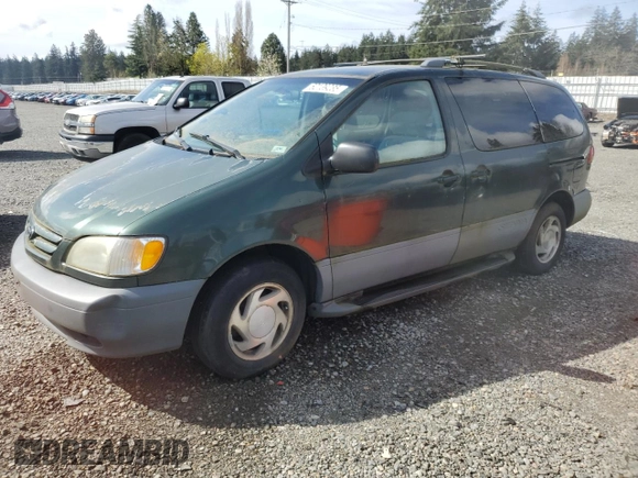 2001 Toyota Sienna LE with VIN 4T3ZF13C31U385732, listed as a Copart auction lot 52139285 with 212,910 mi miles and Clean Title. Bid and sale history available at carsss.com. Image 1.