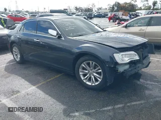 2016 Chrysler 300 C z VIN 2C3CCAEGXGH306259, wystawiony jako IAAI lot #41786685 z przebiegiem 127 082 mil mil oraz . Historia ofert i sprzedaży dostępna na DreamBid. Obrazek 1.