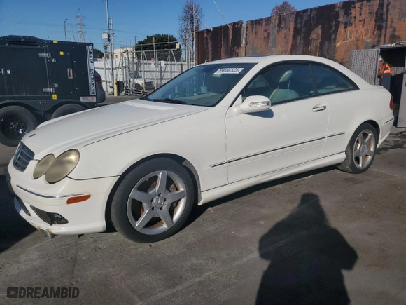 2005 Mercedes-Benz CLK-Class 5.0L with VIN WDBTJ75J95F147182, listed as a Copart auction lot 89086525 with 194,343 mi miles and Clean Title. Bid and sale history available at carsss.com. Image 1.