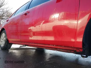 2009 Toyota Camry LE z VIN 4T1BK46K79U083690, wystawiony jako IAAI lot #41811918 z przebiegiem 174 220 mil mil oraz . Historia ofert i sprzedaży dostępna na DreamBid. Obrazek 6.