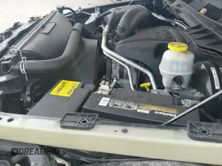 2017 Ram 1500 Rebel z VIN 1C6RR7YT7HS531000, wystawiony jako IAAI lot #42102807 z przebiegiem 108 785 mil mil oraz . Historia ofert i sprzedaży dostępna na DreamBid. Obrazek 22.