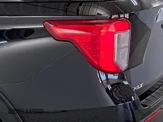 2022 Ford Explorer XLT с VIN 1FMSK8DH9NGB01260, выставлен на аукционе IAAI как лот 42748134 с пробегом 25 828 миль миль и . История ставок и продаж доступна на DreamBid. Изображение 35.
