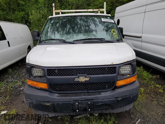 2017 Chevrolet Express Cargo с VIN 1GCWGAFF1H1225394, выставлен на аукционе Copart как лот 59502005 с пробегом 223 131 миль миль и Чистый • Clean title. История ставок и продаж доступна на DreamBid. Изображение 5.