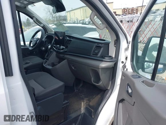 2023 Ford Transit Passenger XL with VIN 1FBAX2YG0PKA92257, listed as a IAAI auction lot 41996145 with 61,932 mi miles and . Bid and sale history available at DreamBid. Image 5.