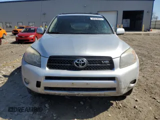 2007 Toyota RAV4 Sport z VIN JTMBK32V176020732, wystawiony jako Copart lot #50323625 z przebiegiem 186 763 mil mil oraz Czysty tytuł • Clean title. Historia ofert i sprzedaży dostępna na DreamBid. Obrazek 5.
