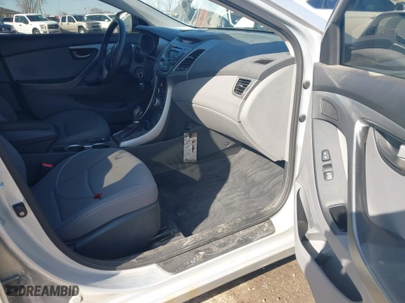 2016 Hyundai Elantra SE with VIN KMHDH4AE3GU529999, listed as a IAAI auction lot 41932413 with 171,360 mi miles. Bid and sale history available at carsss.com. Image 5.