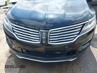 2017 Lincoln MKC Reserve with VIN 5LMCJ3C95HUL54101, listed as a IAAI auction lot 42272528 with 32,815 mi miles and . Bid and sale history available at DreamBid. Image 6.