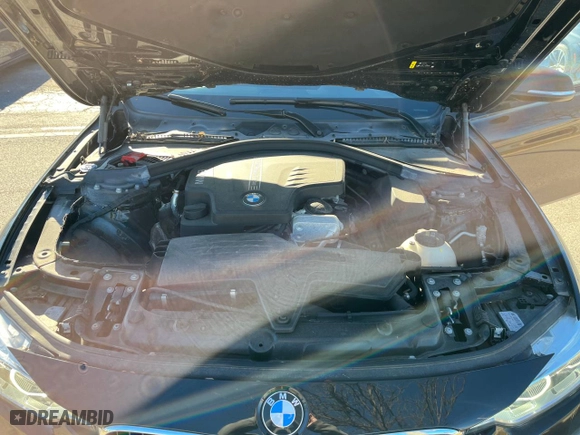 2018 BMW 3 Series 320i xDrive with VIN WBA8A3C5XJA491761, listed as a Copart auction lot 86257384 with 20,760 mi miles and Clean Title. Bid and sale history available at carsss.com. Image 7.
