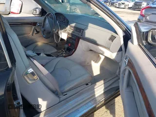 2001 Mercedes-Benz SL-Class with VIN WDBFA68F81F197287, listed as a IAAI auction lot 41442362 with 127,628 mi miles. Bid and sale history available at carsss.com. Image 5.