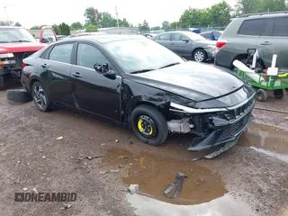 2024 Hyundai Elantra SEL с VIN KMHLS4DG0RU643875, выставлен на аукционе IAAI как лот 42496674 с пробегом 74 487 миль миль и . История ставок и продаж доступна на DreamBid. Изображение 1.