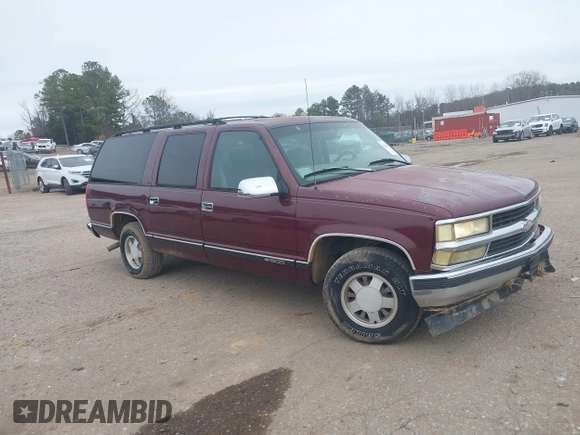 1999 Chevrolet Suburban with VIN 3GNEC16R5XG114890, listed as a IAAI auction lot 41345029 with 274,687 mi miles. Bid and sale history available at carsss.com. Image 1.