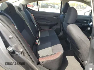 2024 Nissan Versa SR z VIN 3N1CN8FV2RL894585, wystawiony jako Copart lot #54361375 z przebiegiem 1 138 mil mil oraz Szkoda całkowita • Salvage title. Historia ofert i sprzedaży dostępna na DreamBid. Obrazek 10.