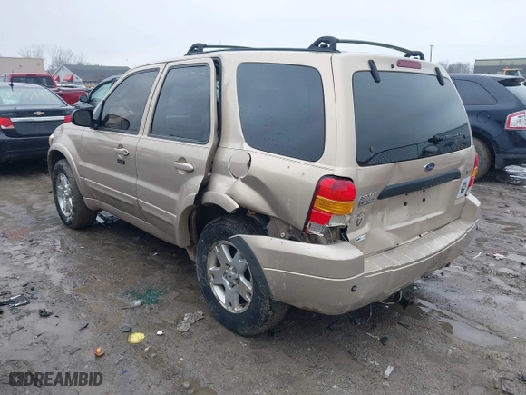 2007 Ford Escape Limited with VIN 1FMYU04137KA67003, listed as a IAAI auction lot 41663853 with 193,651 mi miles. Bid and sale history available at carsss.com. Image 3.