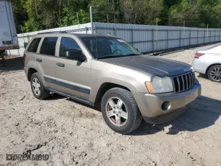 2006 Jeep Grand Cherokee Laredo with VIN 1J4GS48K56C110212, listed as a Copart auction lot 53246025 with 218,899 mi miles and Clean Title. Bid and sale history available at carsss.com. Image 4.