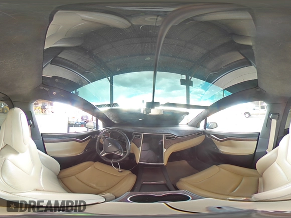 2016 Tesla Model X 70D z VIN 5YJXCAE20GF002753, wystawiony jako Copart lot #50954795 z przebiegiem 77 256 mil mil oraz Szkody całkowita. Historia ofert i sprzedaży dostępna na DreamBid. Obrazek 13.