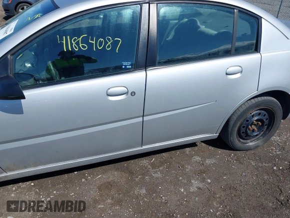 2005 Saturn ION ION 2 z VIN 1G8AJ52F35Z157406, wystawiony jako IAAI lot #41864087 z przebiegiem 138 001 mil mil oraz . Historia ofert i sprzedaży dostępna na DreamBid. Obrazek 6.