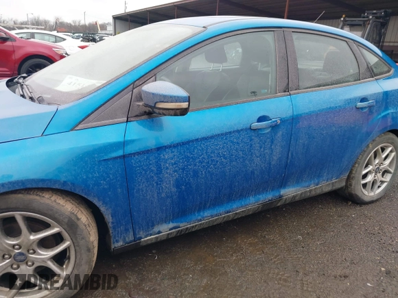 2015 Ford Focus SE с VIN 1FADP3F27FL200927, выставлен на аукционе IAAI как лот 41514911 с пробегом 87 473 миль миль и . История ставок и продаж доступна на DreamBid. Изображение 14.
