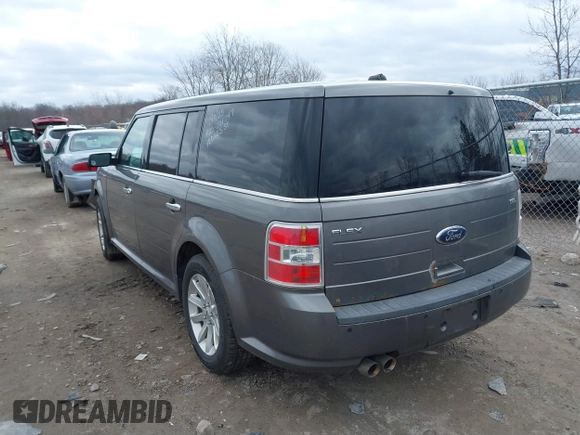 2009 Ford Flex SEL z VIN 2FMDK52CX9BA27679, wystawiony jako IAAI lot #41863371 z przebiegiem 170 993 mil mil oraz . Historia ofert i sprzedaży dostępna na DreamBid. Obrazek 3.
