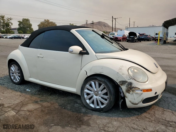 2008 Volkswagen New Beetle Convertible SE with VIN 3VWRG31Y08M404611, listed as a Copart auction lot 71122484 with 141,206 mi miles and Salvage Title. Bid and sale history available at carsss.com. Image 4.