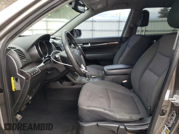 2012 Kia Sorento LX with VIN 5XYKTDA28CG285164, listed as a Copart auction lot 47848685 with 118,137 mi miles and Clean Title. Bid and sale history available at carsss.com. Image 7.