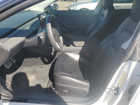2019 Tesla Model 3 Mid Range with VIN 5YJ3E1EA3KF484269, listed as a Copart auction lot 52446425 with 81,977 mi miles and Salvage Title. Bid and sale history available at carsss.com. Image 7.