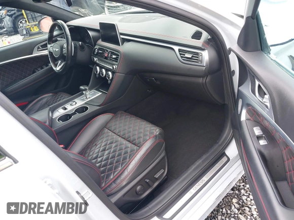 2019 Genesis G70 3.3T Advanced with VIN KMTG74LE6KU014118, listed as a IAAI auction lot 41752512 with 51,817 mi miles. Bid and sale history available at carsss.com. Image 5.