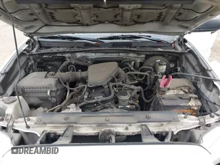2017 Toyota Tacoma SR z VIN 5TFRX5GN5HX078049, wystawiony jako IAAI lot #42063533 z przebiegiem 256 585 mil mil oraz . Historia ofert i sprzedaży dostępna na DreamBid. Obrazek 10.