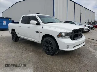 2018 Ram 1500 Sport z VIN 1C6RR7MT0JS152173, wystawiony jako Copart lot #77029154 z przebiegiem 154 064 mil mil oraz Szkoda całkowita • Salvage title. Historia ofert i sprzedaży dostępna na DreamBid. Obrazek 4.