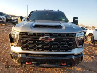 2025 Chevrolet Silverado 3500HD High Country with VIN 1GC4KYEY9SF156529, listed as a Copart auction lot 88748305 with 0 mi miles and Salvage Title. Bid and sale history available at carsss.com. Image 5.