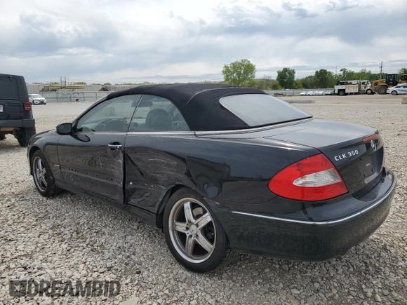 2006 Mercedes-Benz CLK-Class 3.5L with VIN WDBTK56G26T069271, listed as a Copart auction lot 52191604 with 117,124 mi miles and Salvage Title. Bid and sale history available at carsss.com. Image 2.