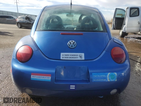 2001 Volkswagen Beetle GLS с VIN 3VWCB21C41M454761, выставлен на аукционе Copart как лот 77632914 с пробегом Не указан миль и Списание • Salvage title. История ставок и продаж доступна на DreamBid. Изображение 6.
